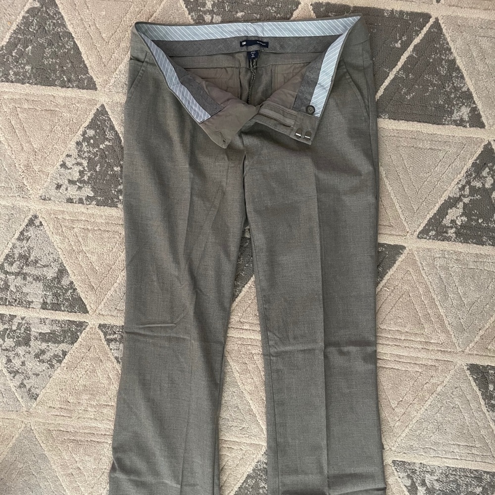 Gray GAP Hip Slung Fit - Size 6 Long